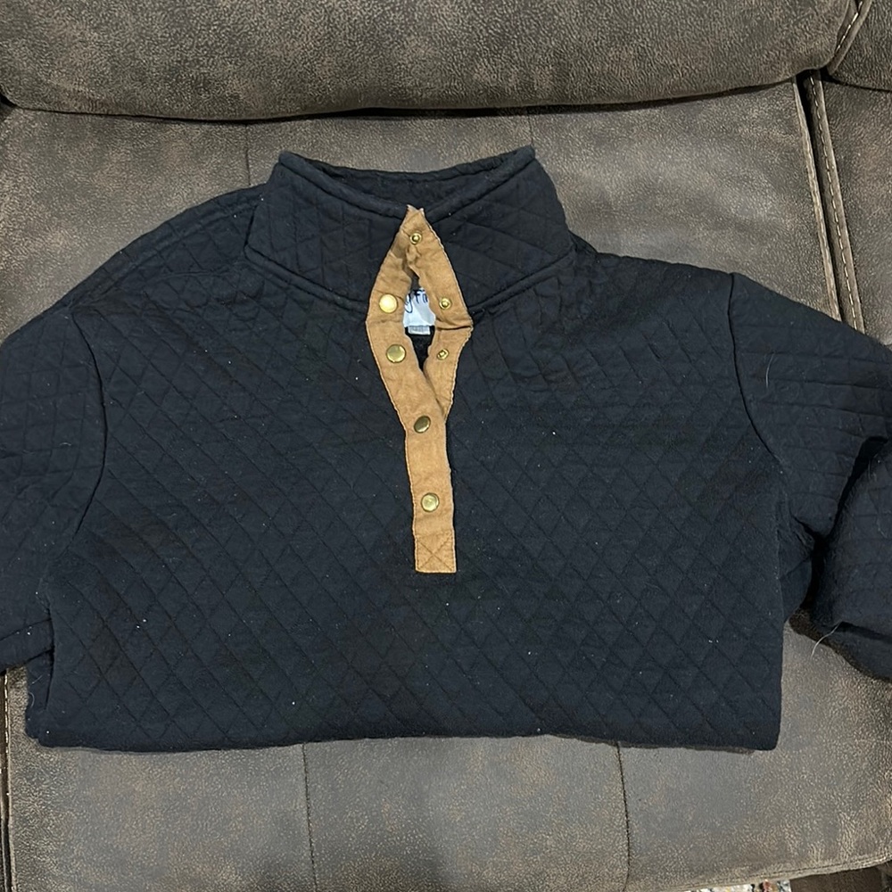 Quilted Black Sweatshirt with Tan Accents
